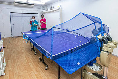 Table tennis ground in Minato-ku, Tokyo.Two people practice alternately at 5 minute intervals