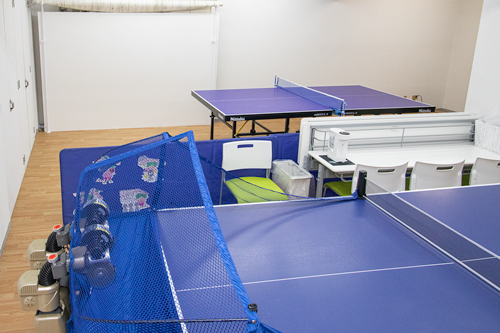 Table tennis ground in Minato-ku, Tokyo. Photo taken from the entrance side.